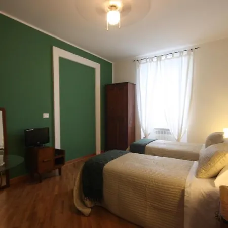 Palazzo Brigido 招待所 4*