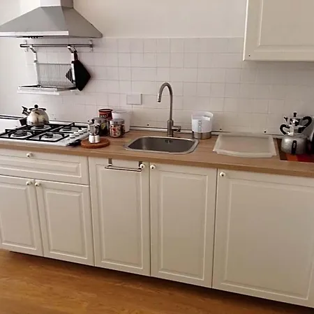 Konukevi Palazzo Brigido 4*