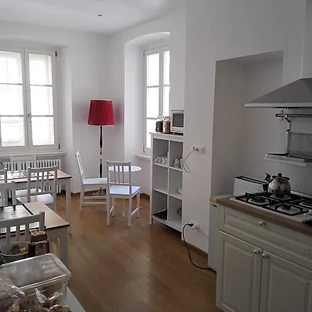 Konukevi Palazzo Brigido Trieste